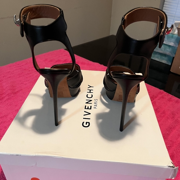 Givenchy Shark Stiletto Black Platform Sandals - Picture 4 of 4